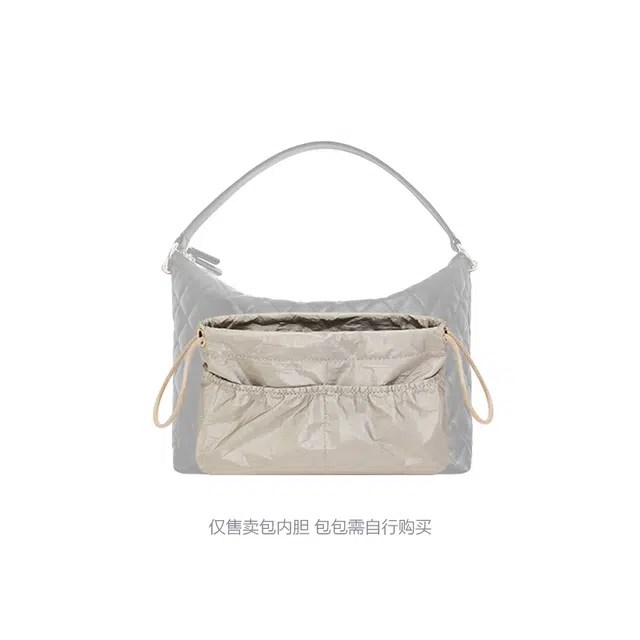 Chanel 23B Hobo