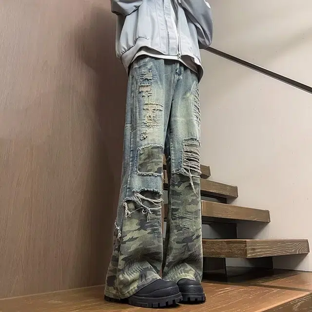 PAINT STAIN