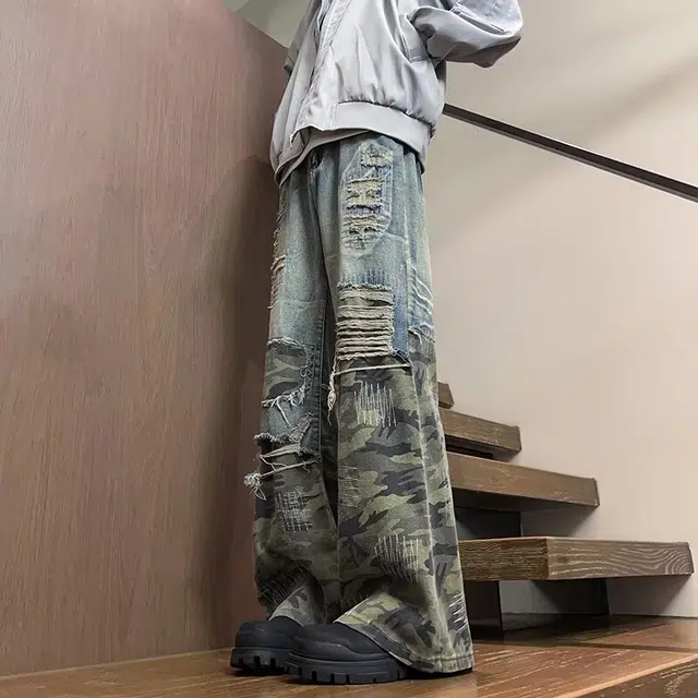 PAINT STAIN