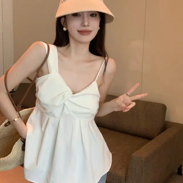 依钗 设计感小众气质无袖露肩收腰裙摆上衣合身舒适休闲吊带 女款