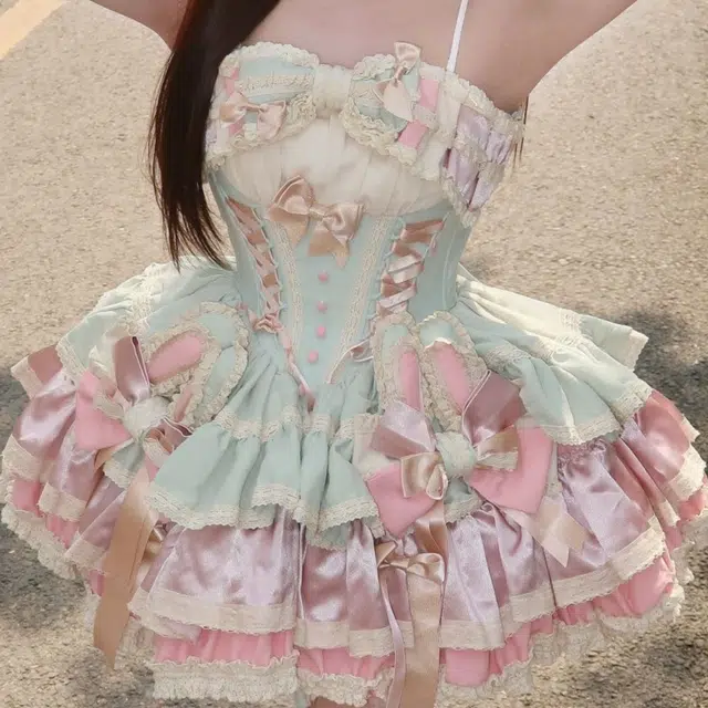 WLEQK Lolita