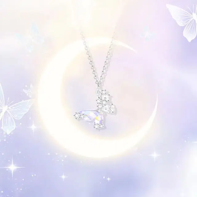 925