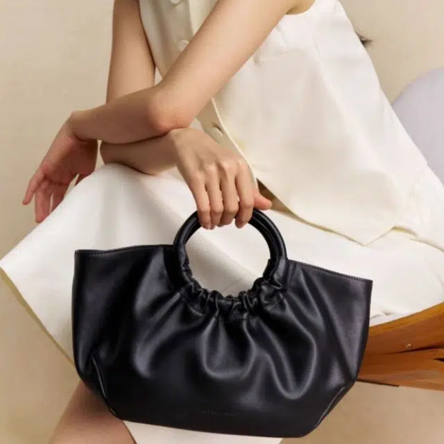 THE YELLOW SHOP Tote