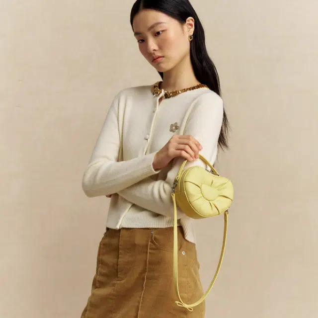 THE YELLOW SHOP