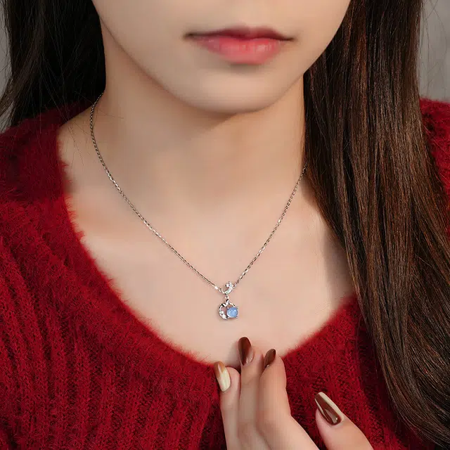 S925