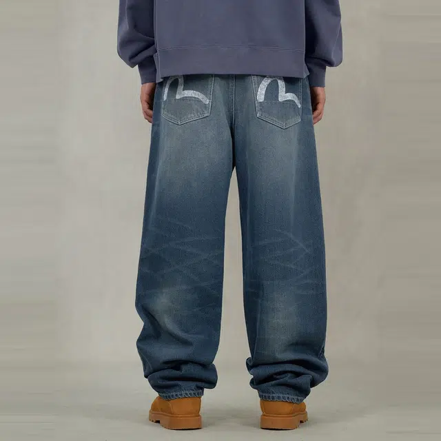 EVISU 2025