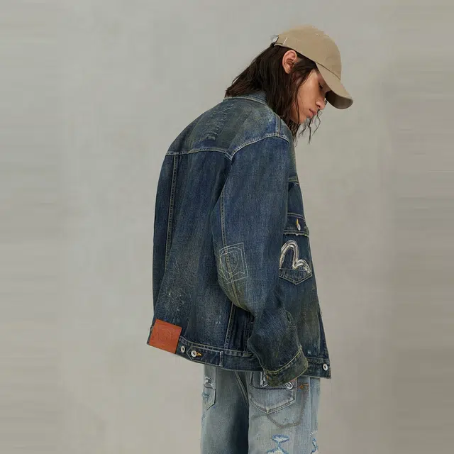 EVISU 2025