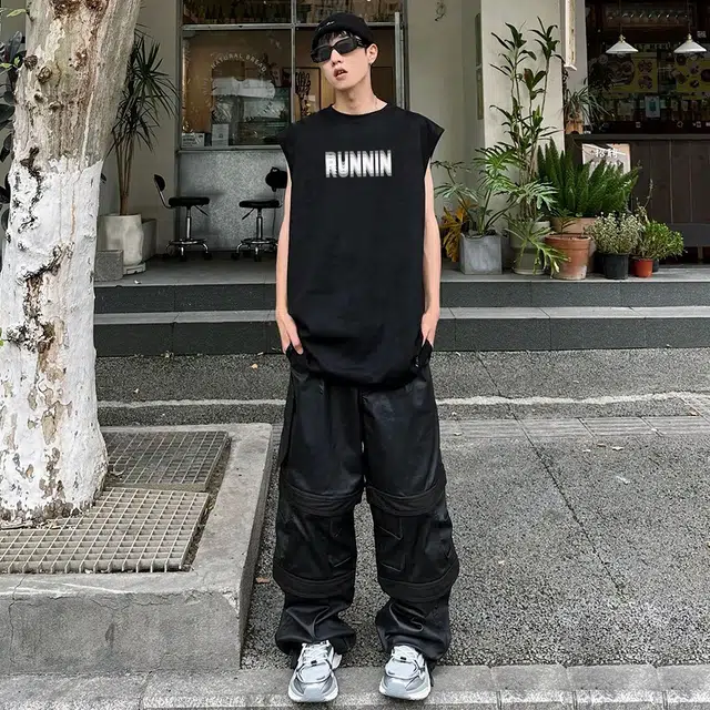 RUNNINWHEEL LogoT