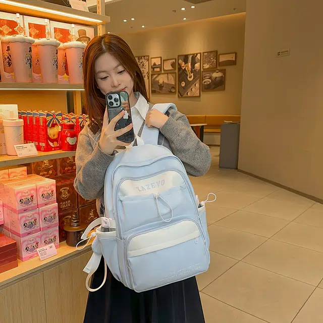 宝琳卡 时尚简约高颜值百搭 尼龙 双肩包 女款 多色