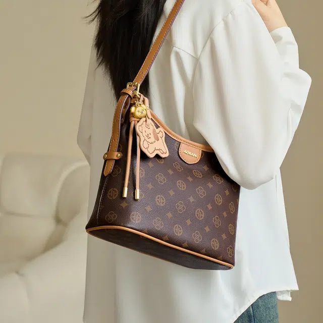 AOKANG PVC Tote
