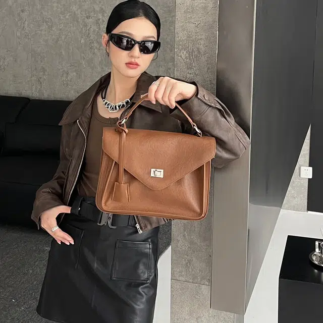 AOKANG ins