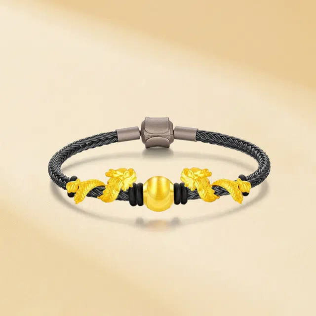 999