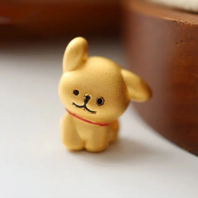 999