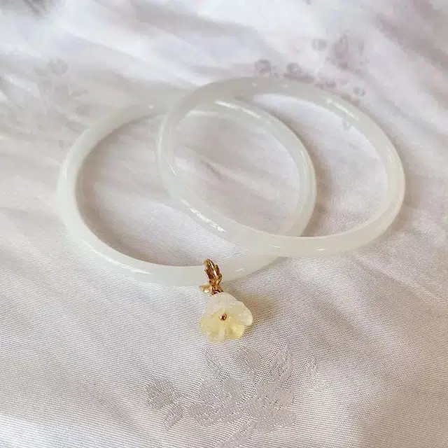水贝之星 风铃花双圈 甜美森系小清新精致轻奢时尚优雅气质百搭一步一响铃兰花叠戴闭口手饰 琉璃 玉石手镯 男女同款情侣款