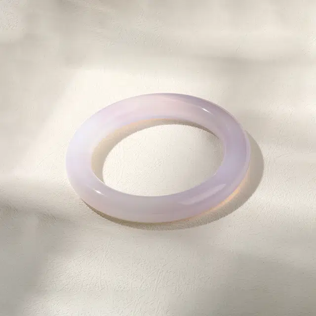 水贝之星 淡紫色  精致温婉梦幻典雅细腻莹润气质浪漫小众高级感芋泥啵啵 素圈闭口 玉髓 玉石手镯 男女同款情侣款