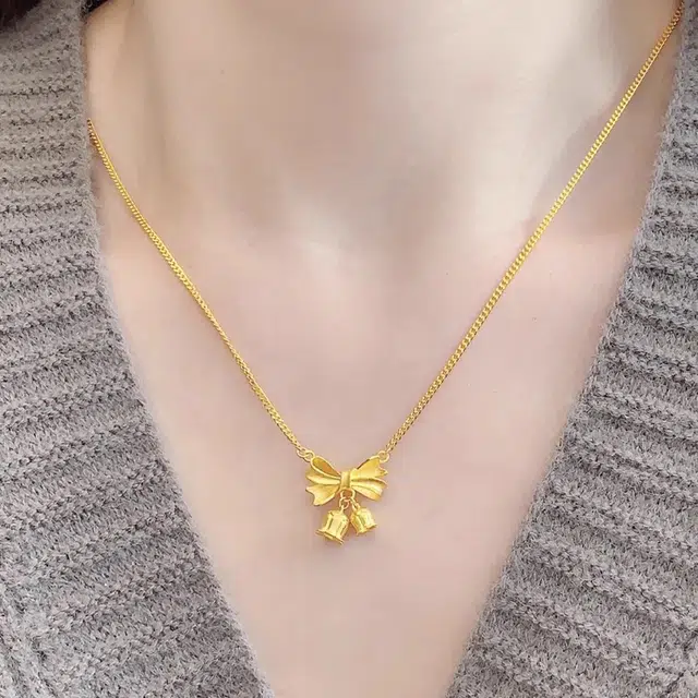 925