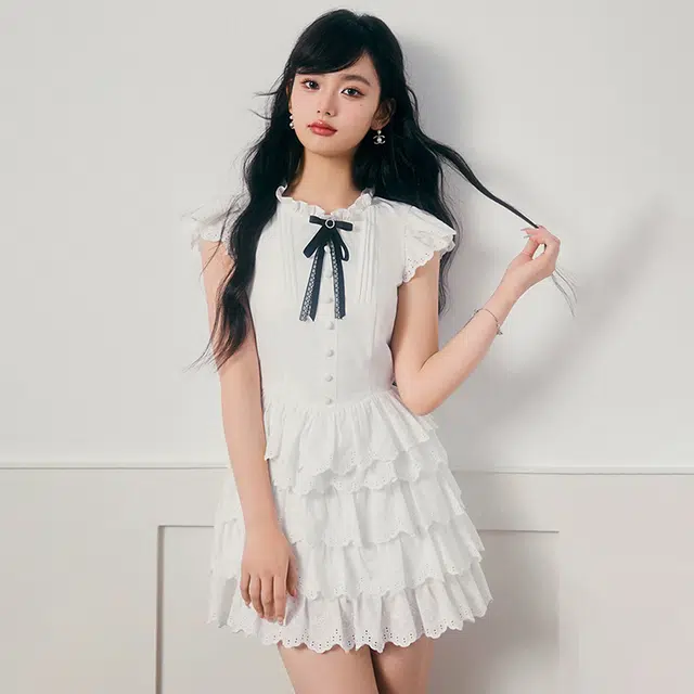 花蔓色 韩系学院风小飞袖气质蓬蓬蛋糕简约纯色收腰甜美无袖连衣裙 女款 白色