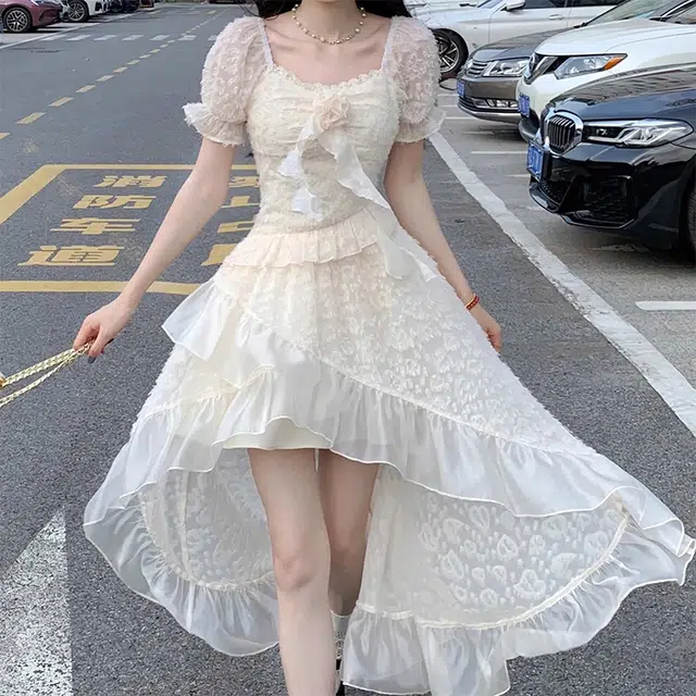 欧若风困住大象 气质百搭设计感蕾丝拼接短袖连衣裙款式 女款 杏色单品