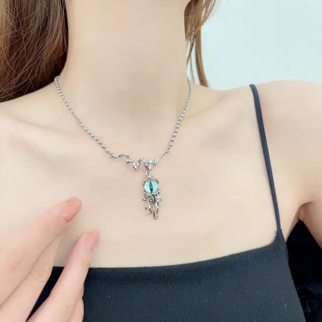 都爵 恶魔之眼 调眼睛章鱼触手设计感拼接式链条 暗黑系风格酷帅风 合金 项链 女款 蓝色