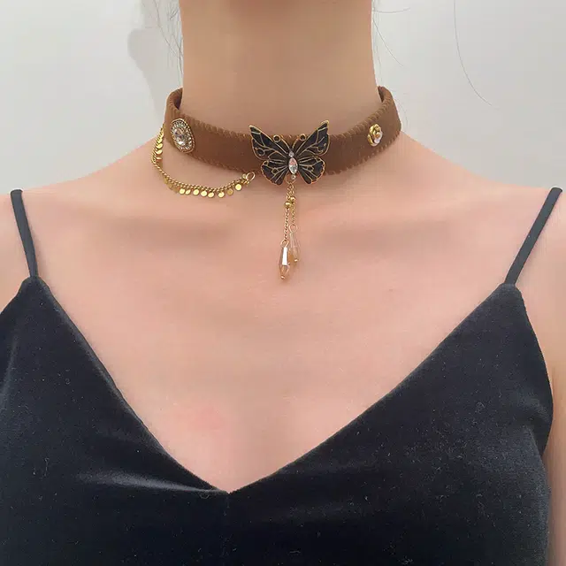 都爵 复古棕色蝴蝶轻奢高级感 皮绳 项链 女款