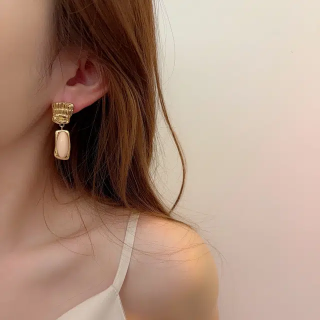 都爵 欧美复古小众 气质优雅宫廷风百搭甜美港风 铜 耳环 女款