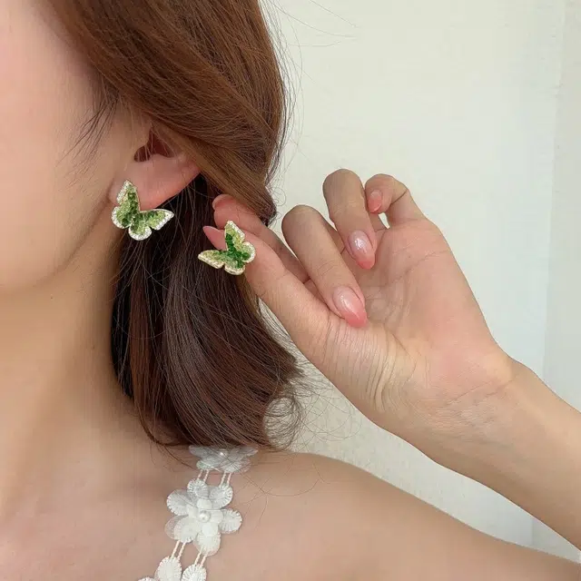 都爵 春上新绿色蝴蝶 小众渐变高级轻奢精致耳饰 铜 耳环 女款