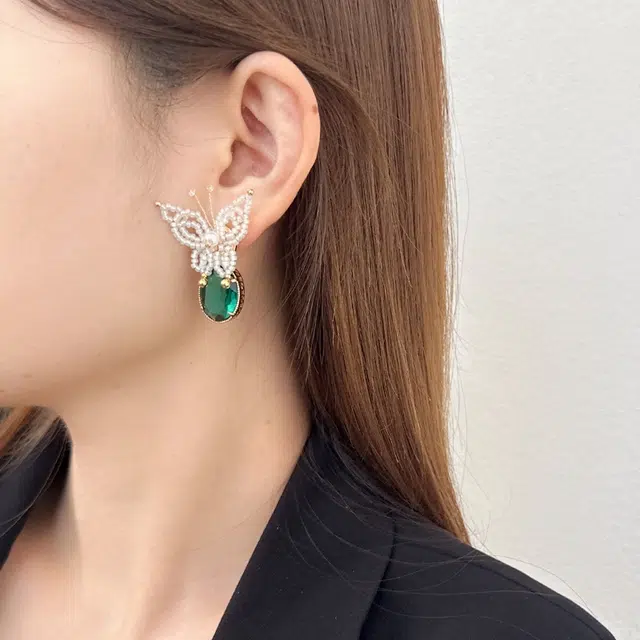 都爵 可盐可甜编织蝴蝶 精致气质白色仙女浪漫度假风 锆石 耳环 女款