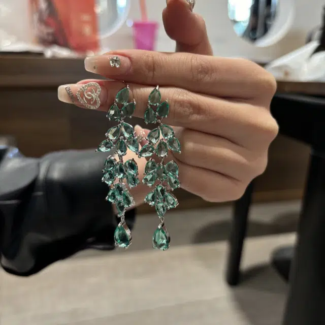 都爵 树叶流苏长叶子设计 立方氧化锆  铜 耳钉 女款 绿色