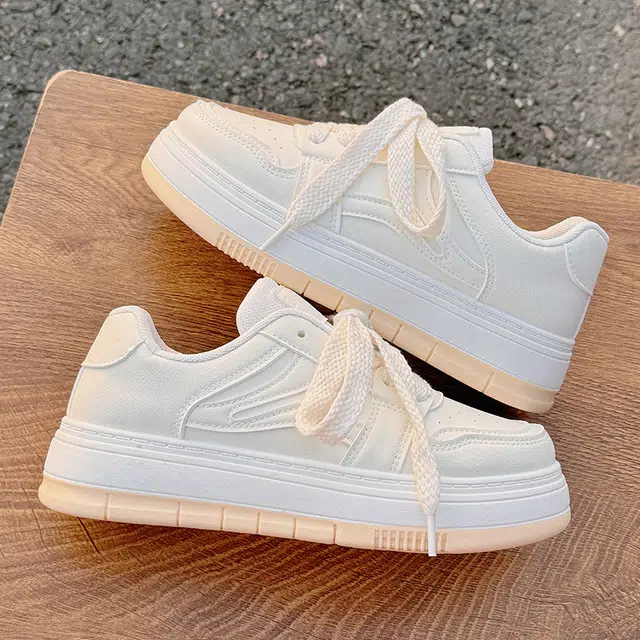 人造革 百搭舒适潮流时尚小众设计感鞋款 防滑耐磨增高 低帮 板鞋 女款 米色