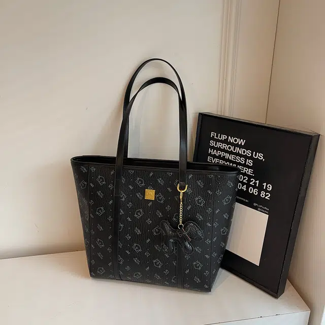 LARTIGENT pu Tote