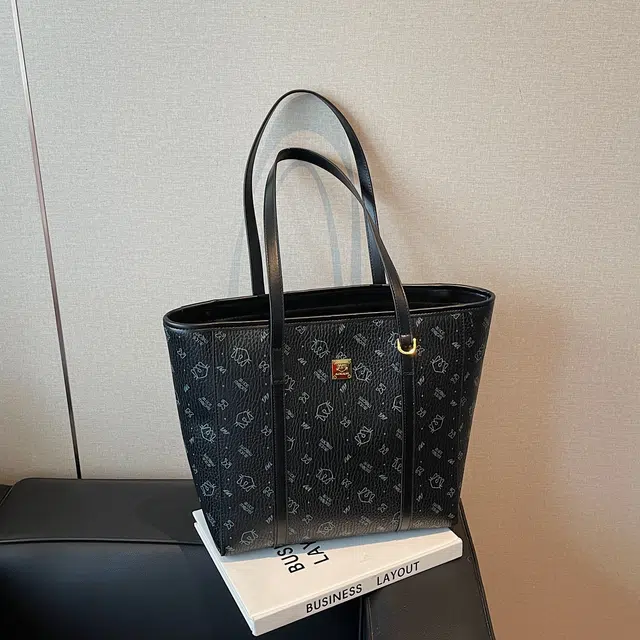 LARTIGENT pu Tote