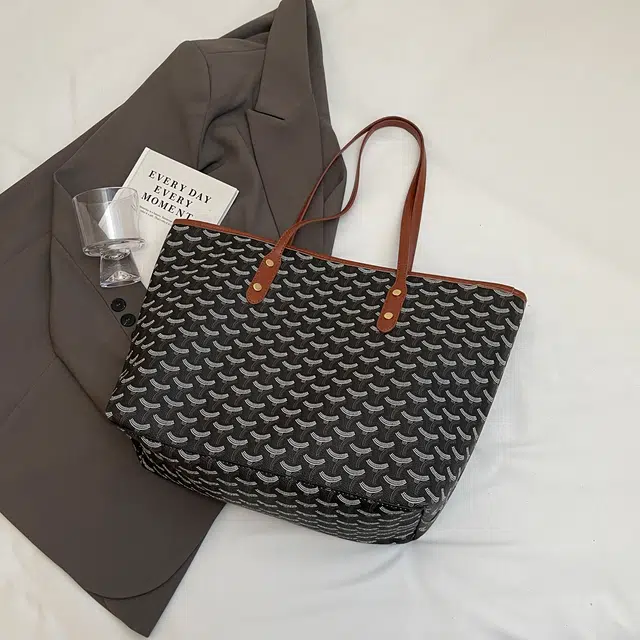 LARTIGENT PU Tote