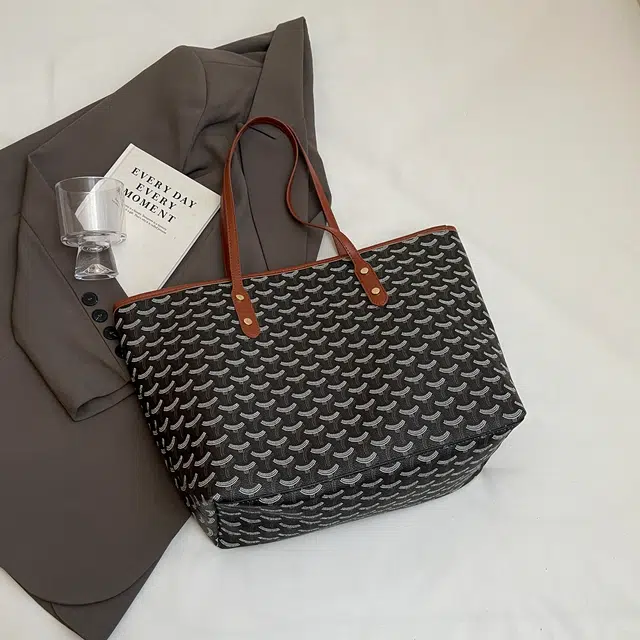 LARTIGENT PU Tote