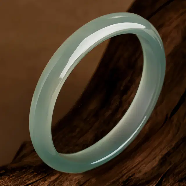 兰慕茵诺 远山黛 古风古韵 轻奢简约 小众时尚 温婉典雅 清冷感 高级  月老赐福 佳偶天成 #好运 玉髓 手镯 女款