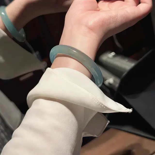 【诸事顺遂&冰透青蓝】 兰慕茵诺 新中式国风库里蓝美人镯 复古轻奢清冷感玉镯 汉服旗袍远山黛气质显白 聚福转运#好运天然 玉髓 手镯 女款