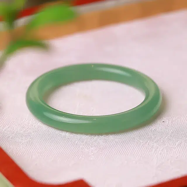 兰慕茵诺 新中式小众时尚经典百搭 典雅气质轻奢时尚 创意设计 汉服旗袍 #好运 东陵玉 手镯 女款