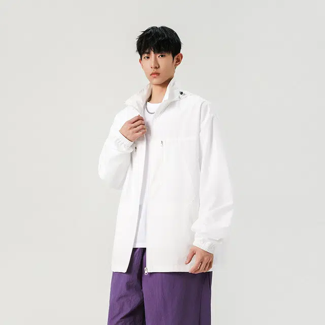 Q ZHIHE