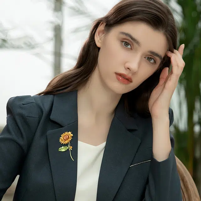 兰盈 轻奢小众百搭 环保合金 胸针 男女同款情侣款