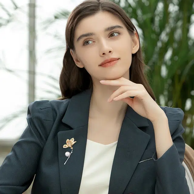 兰盈 兰花轻奢小众 环保合金 胸针 男女同款情侣款