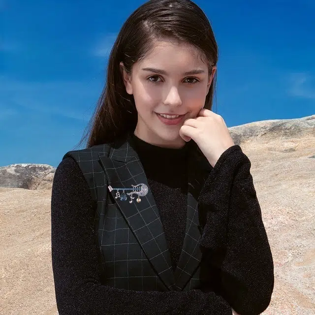 兰盈 奥地利水晶#好运 合金 胸针 男女同款情侣款