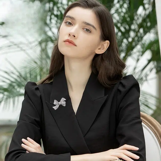 兰盈 蝴蝶结 轻奢小众 合金 胸针 女款