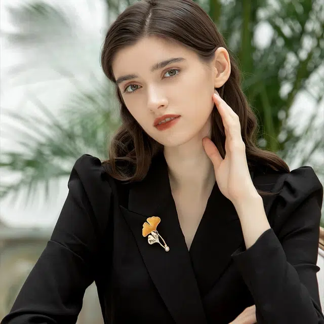 兰盈 银杏 叶轻奢小众 高贵 合金 胸针 女款