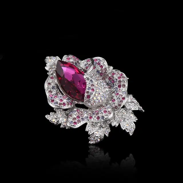 兰盈 白兰花时尚轻奢小众 奥地利水晶 胸针 女款