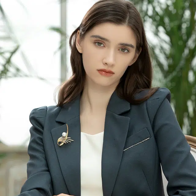 兰盈 翅膀水晶 合金 胸针 男女同款情侣款