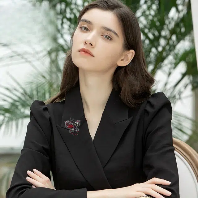 兰盈 奢华蝴蝶 轻奢小众 合金 胸针 女款