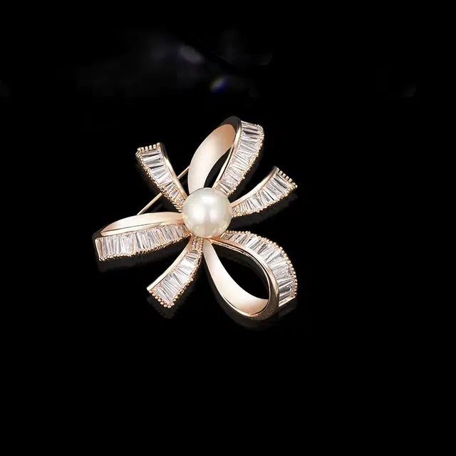 兰盈 优雅蝴蝶结轻奢小众 人造水晶 胸针 女款