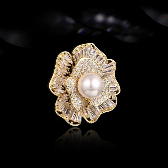 兰盈 山茶花人造水晶原创设计 轻奢小众胸花 合金 胸针 女款