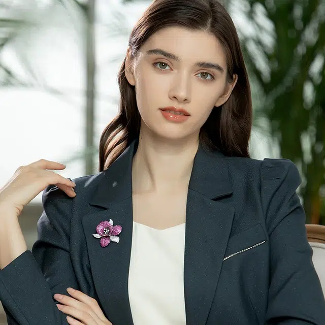 兰盈 时尚百搭 轻奢小众 极简设计 环保合金 胸针 男女同款情侣款