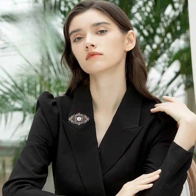 兰盈 光芒轻奢小众 人造水晶 胸针 女款