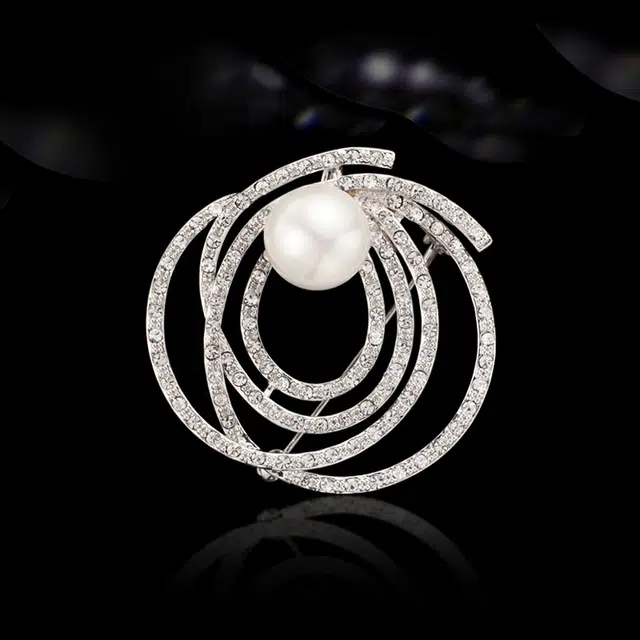 兰盈 花环轻奢#好运 人造水晶 胸针 男女同款情侣款